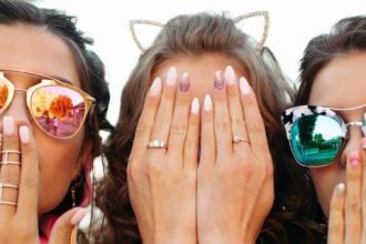 H ρετρό τάση στο μανικιούρ που επιστρέφει -Το αγαπημένο της γιαγιάς