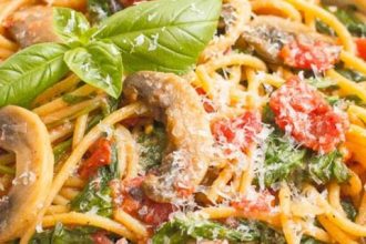 Vegetarian σπαγγέτι μανιτάρια