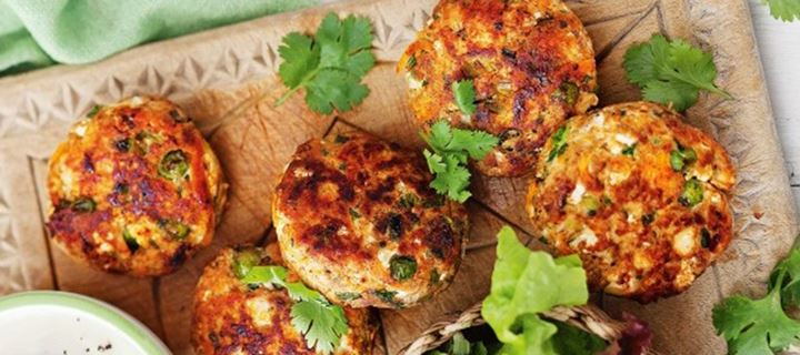 Κεφτεδάκια κοτόπουλου με σως γιαουρτιού