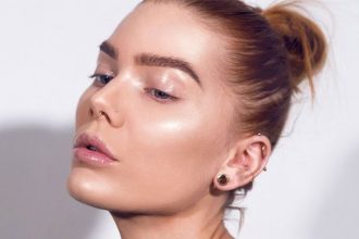 Πώς να πετύχεις το απόλυτο glowy beauty look