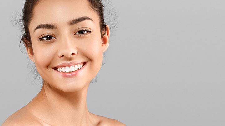 Πώς θα καμουφλάρετε τις πανάδες και τις δυσχρωμίες με τη βοήθεια του μακιγιαζ