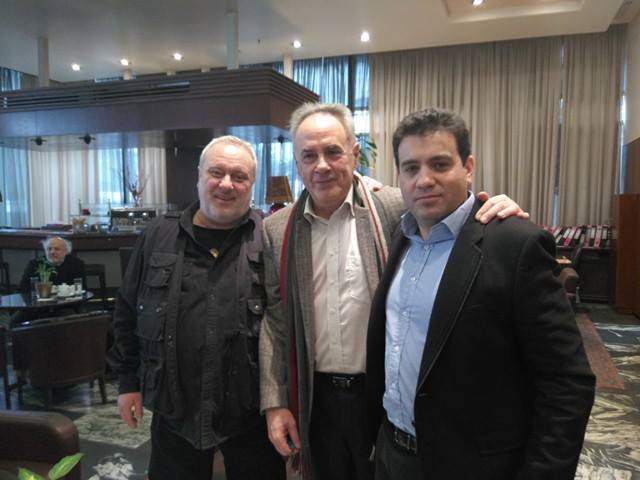 Τρεις φίλοι απ' τα παλιά...