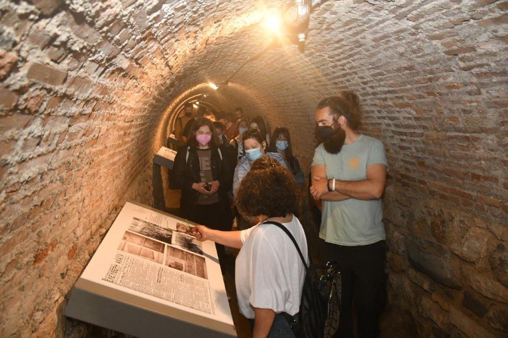 Μαθητές από το 1ο ΕΠΑΛ Καρπενησίου στο ιστορικό καταφύγιο στα Ψηλαλώνια