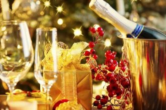 Ποιο κρασί ταιριάζει καλύτερα με τη γαλοπούλα των γιορτών;
