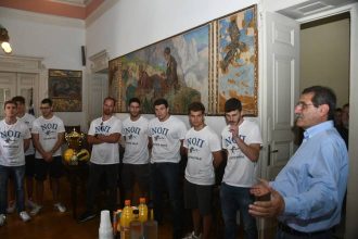 Ο Κ. Πελετίδης υποδέχθηκε στο Δημαρχείο τους πρωταθλητές του ΝΟΠ