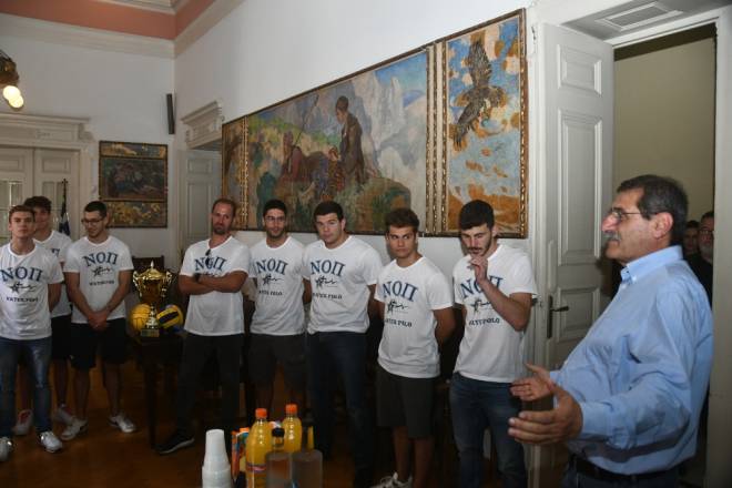Ο Κ. Πελετίδης υποδέχθηκε στο Δημαρχείο τους πρωταθλητές του ΝΟΠ