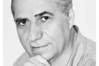 Παραπλανώντας τον λαό