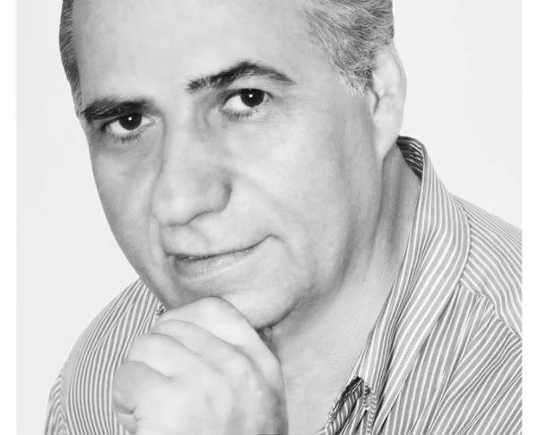 Παραπλανώντας τον λαό