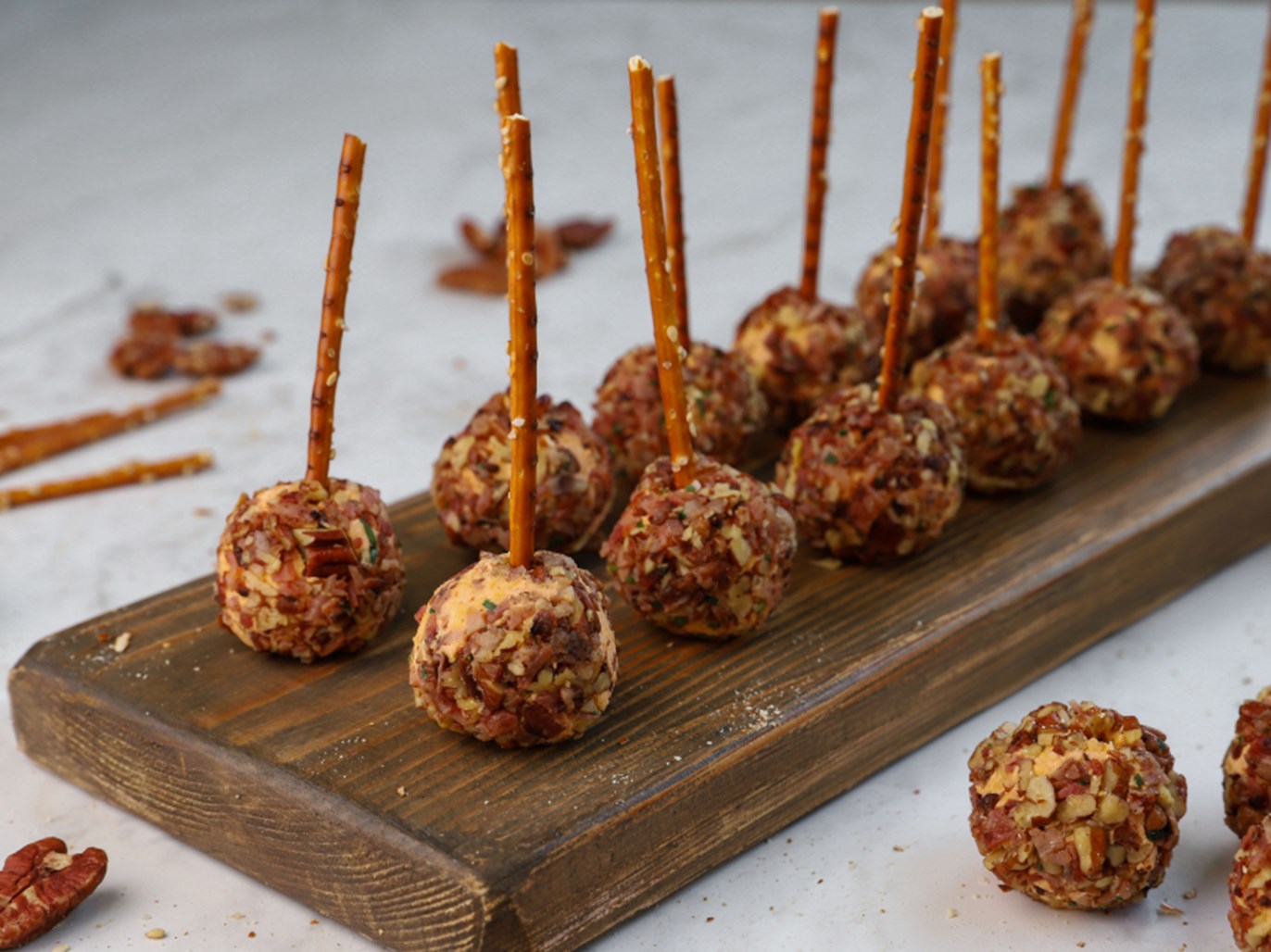 Τυρομπαλάκια με μπέικον