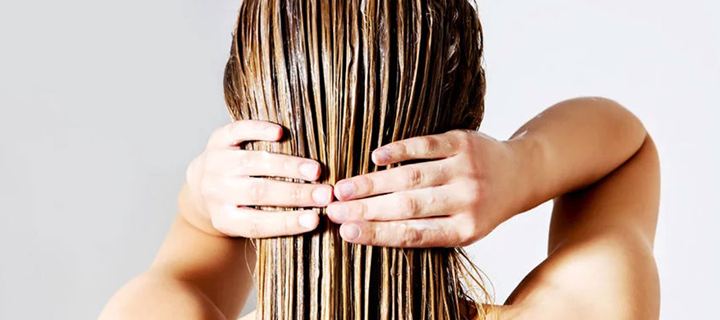 Ενυδατική μάσκα μαλλιών με μόνο δύο υλικά!