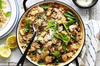 Πεντανόστιμο ριζότο φούρνου με μανιτάρια και σπανάκι!