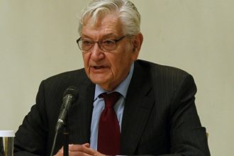 Το Κρεμλίνο παίζει ρέστα κατά της Ευρωπαϊκής Ένωσης