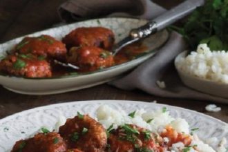 Κουρκουτούλα, κεφτέδες σε σάλτσα ντομάτας