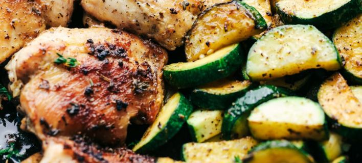 Κοτόπουλο με κολοκυθάκια στο τηγάνι