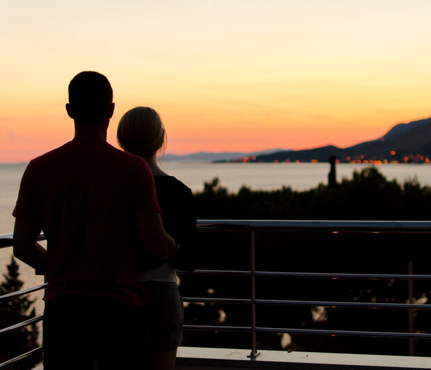 Το βασικό σημάδι που αποδεικνύει ότι σε απατάει!