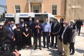 Ένα ασθενοφόρο... δώρο από τον Πρόεδρο της Βουλής στην 6η Υ.Πε.