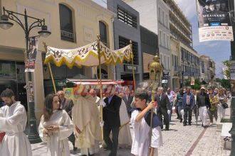 Πάτρα: Η λιτανεία της Καθολικής Εκκλησίας