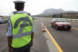 Κάτι ξέρει η Τροχαία για τις... εκλογές!