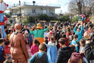 Χάρηκαν με την ψυχή τους μικροί και μεγάλοι στην Καρναβαλούπολη στα Δεμένικα - ΦΩΤΟ