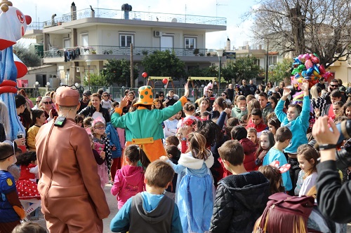 Χάρηκαν με την ψυχή τους μικροί και μεγάλοι στην Καρναβαλούπολη στα Δεμένικα - ΦΩΤΟ