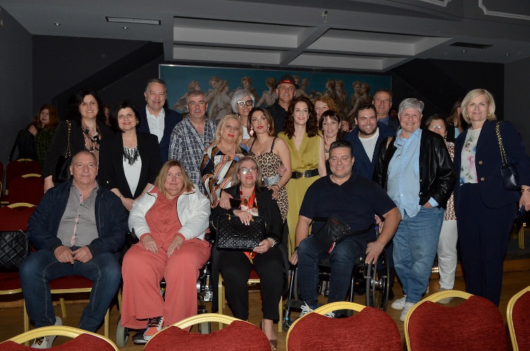 Όταν πολλοί άνθρωποι δημιουργούν όμορφες στιγμές!