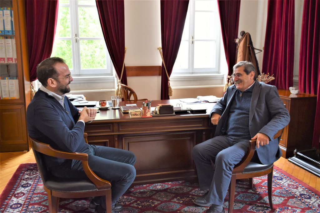 Συνάντηση Πελετίδη - Φαρμάκη για το Πατρινό Καρναβάλι