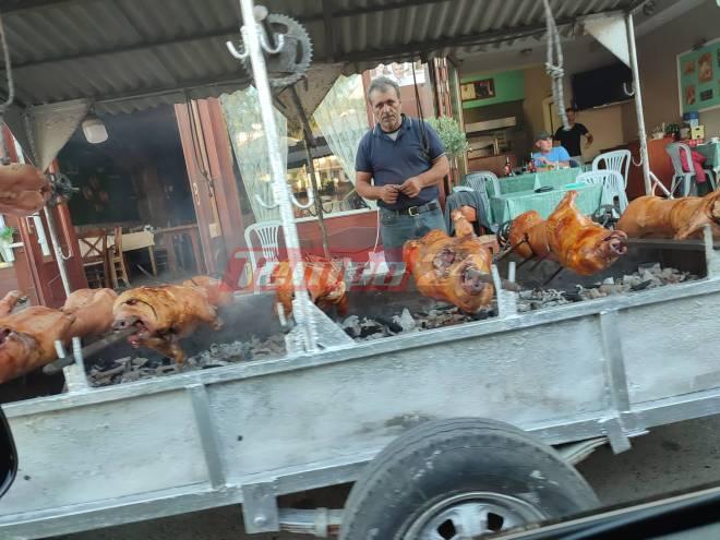 Κλειτορία: Πήραν οι σούβλες "φωτιά" για το φημισμένο πανηγύρι - Ψήνουν τα γουρουνόπουλα στο δρόμο! (ΦΩΤΟ)