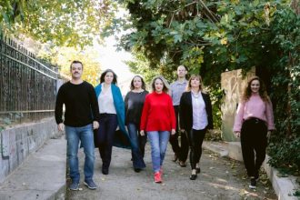 Πάτρα: Οι "Καραντίνα Helpers" συνέχισαν τη δράση τους μέσα στις γιορτές ΒΙΝΤΕΟ