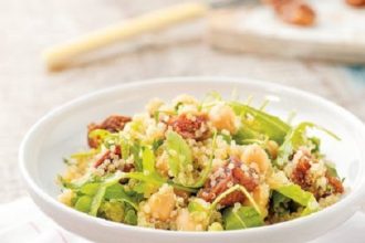 Σαλάτα με κινόα και ξερά σύκα