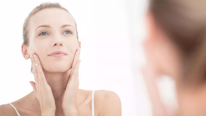 Πώς να επιβραδύνετε τη γήρανση του δέρματος