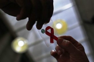 AIDS: Η πρώτη γυναίκα που θεραπεύτηκε από τον HIV