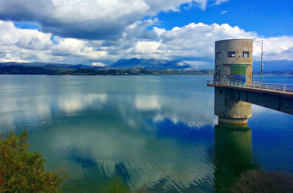 Λιγοστεύει το νερό: «Καμπανάκι» από τους επιστήμονες για τη λειψυδρία - Ποιες περιοχές είναι στο "κόκκινο" - Στερεύει η λίμνη Πηνειού στην Ηλεία