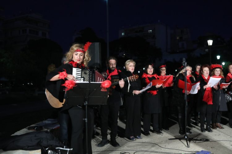 Πάτρα: Οι κανταδόροι της SANTA MAURA ξύπνησαν μνήμες παραδοσιακών αποκριάτικων χορών - ΦΩΤΟ