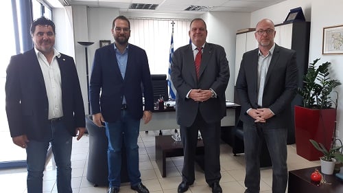 Ιδιαίτερη συζήτηση για το Πρόγραμμα "Ακαδημία Ελληνισμού - Επιστροφή στις Ρίζες" έκαναν οι εκπρόσωποι του Τμήματος AHEPA HJ 25 με τον Περιφερειάρχη