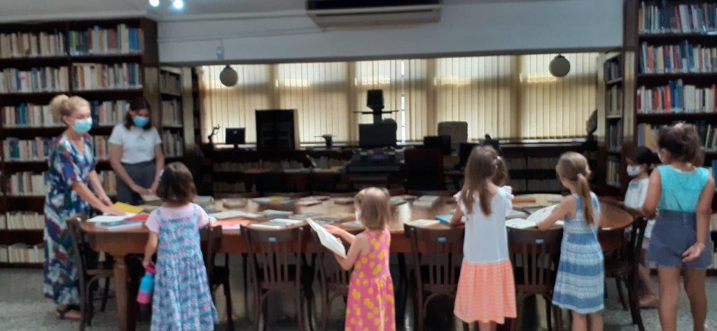 Δημοτική Βιβλιοθήκη Πατρών: Πασχαλινές δράσεις για παιδιά και εορταστικό ωράριο