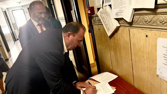 Μηνυτήρια αναφορά Φίλια για τις προσπάθειες εξαπάτησης συναλλασσομένων με την Περιφέρεια Δυτικής Ελλάδας