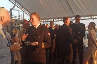 Ο Φ. Ζαΐμης στην εκδήλωση του Πολωνικού Ναυτικού Πλοίου ORP "Wodnik"