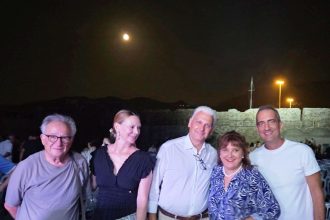 Στην έναρξη του Φεστιβάλ «Οινοξένεια» 2024 παρευρέθηκε ο Αντιπεριφερειάρχης, Φωκίων Ζαΐμης