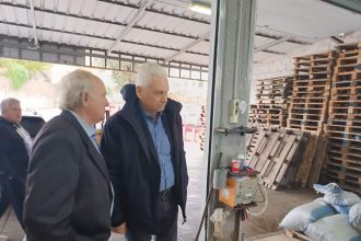 Επίσκεψη Φ. Ζαΐμη στο Εκκλησιαστικό - Λαογραφικό,Μουσείο και στον Ελαιουργικό Συνεταιρισμό Λουσικών