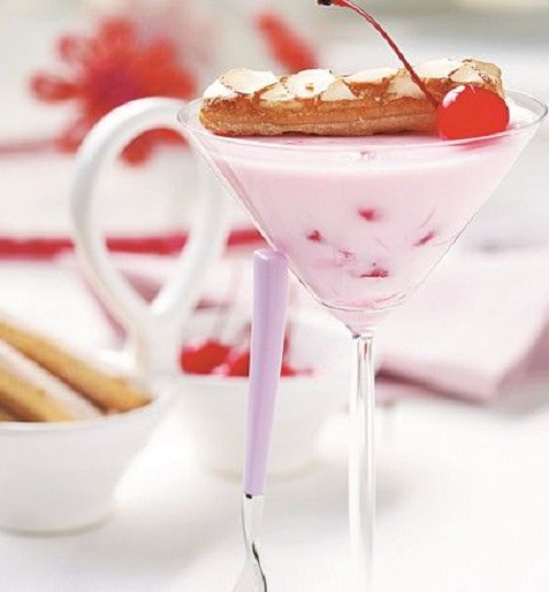 Γιαουρτοζελέ κεράσι στο ποτήρι