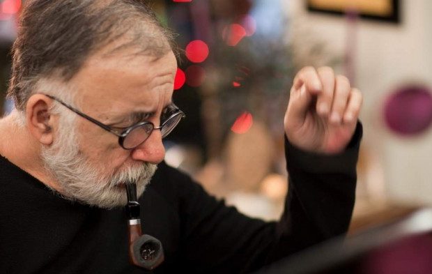 Και στην Πάτρα συναυλία του Μικρούτσικου για το ΚΚΕ