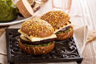 Burger με χαλούμι