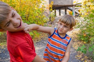 Bullying: Έτσι σωματοποιούνται τα αρνητικά ψυχικά βιώματα στους εφήβους