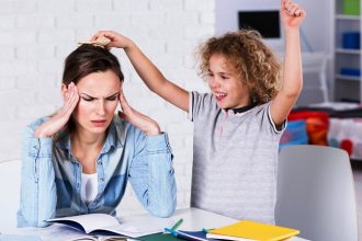 Γονείς: Πώς να λέτε «όχι» από νωρίς στο παιδί