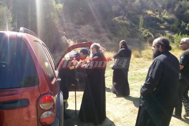 Συγκινητικές εικόνες- Οι πυροσβέστες στο Σανταμέρι παίρνουν την ευλογία του Μητροπολίτη- Το παιχνίδι της φωτογραφίας με το φως