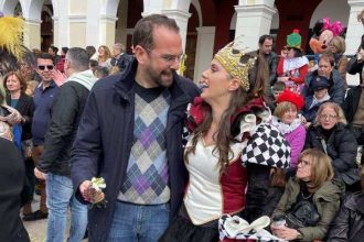 Ο Περιφερειάρχης χόρεψε με τους μικρούς καρναβαλιστές