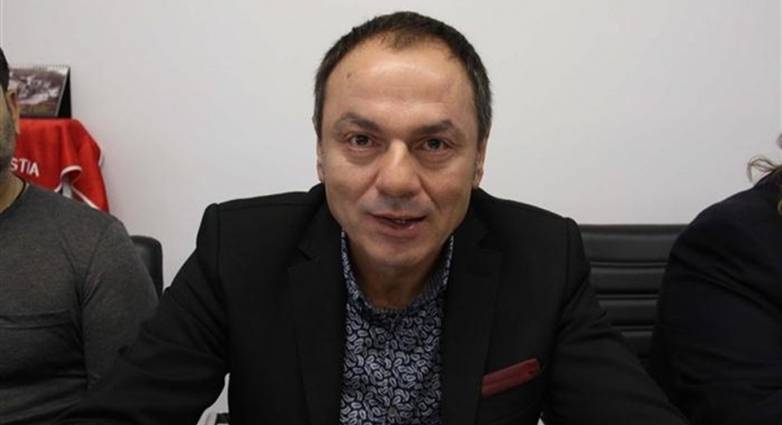 Επίθεση Σπ. Στεργίου σε όσους κάνουν κορονοπάρτι: Είστε ανεγκέφαλοι και γαϊδούρια ΒΙΝΤΕΟ