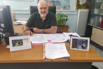 Το συγκινητικό μήνυμα του Διευθυντή του 2ου ΕΠΑΛ Κώστα Τσαχρέλια που συνταξιοδοτείται