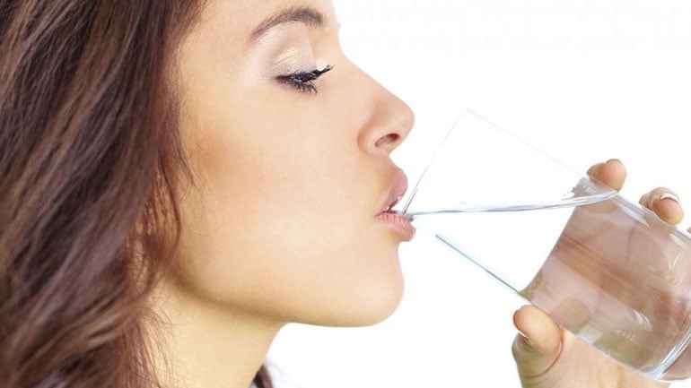 Ποιες ασθένειες μπορεί να κρύβει η επίμονη δίψα;