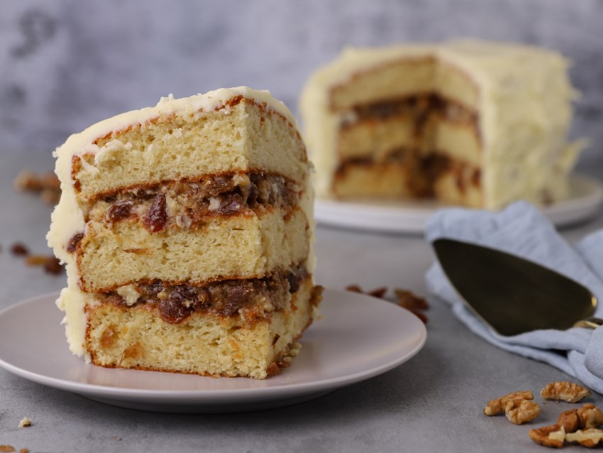 Τούρτα με σταφίδες και αποξηραμένα σύκα (Lady Baltimore cake)